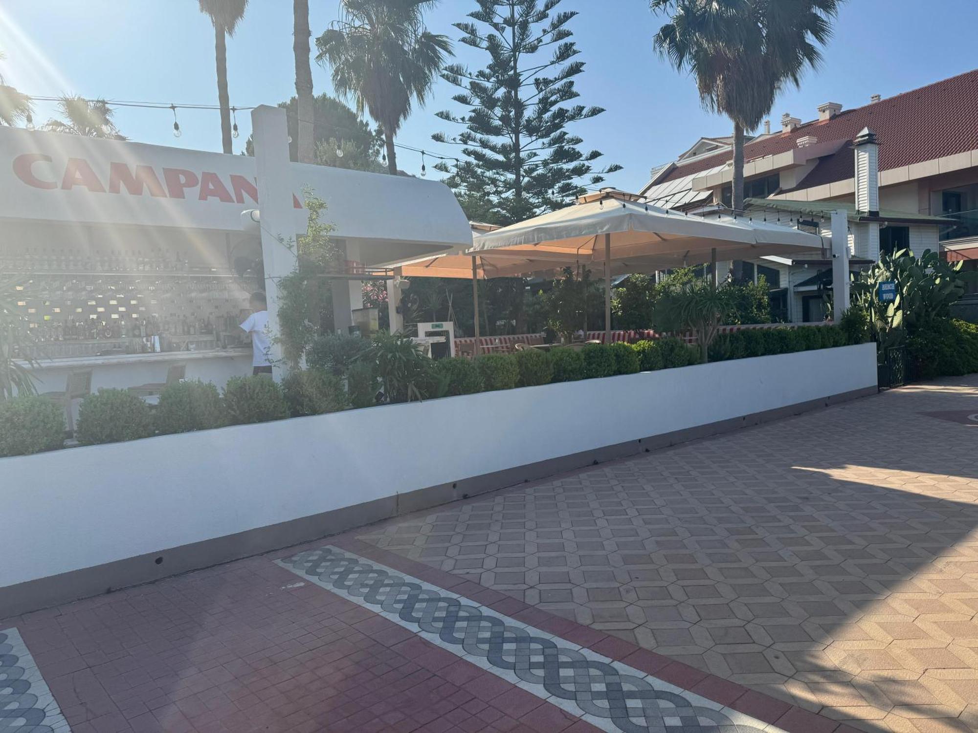 Beachwood Готель
